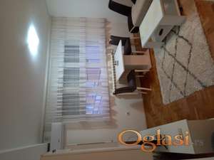 Izdajem stan u Sremskoj Mitrovici